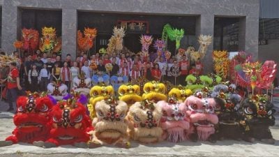 哥打丁宜紫云阁青年体商会龙狮团成立  12祥龙12瑞狮同时点睛