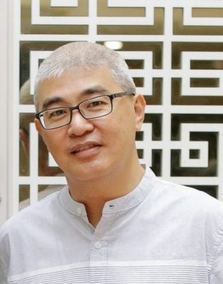 **已签发**柔：封面：无缘入大学却是医学生导师  大体老师陈皓恩的最后一程