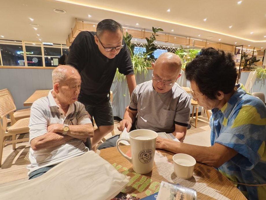 **已签发**柔:封面:这些人,那些事〡马塞华小建校逾90载 校友出钱出力为母校