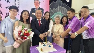 耕耘教育界35年 汤贵荣挥别平民华小