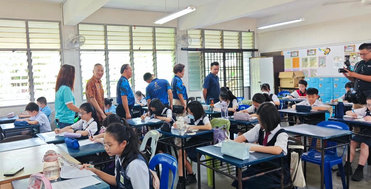 新马汶小学华文创作赛选拔赛 新山赛区创全国最多参赛⼈数