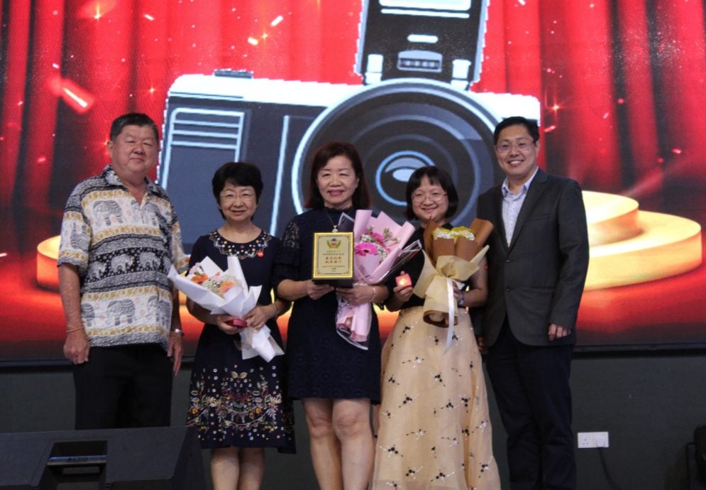 銮中入学试今年起 3小学小六生可免费报考