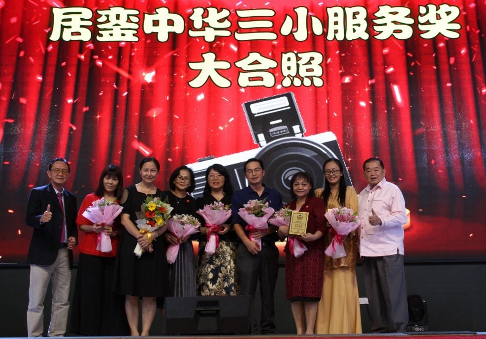 銮中入学试今年起 3小学小六生可免费报考
