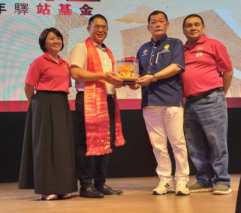 **已签发**柔:显刊:近10年已拨近百万 黄沺寿:玄天慈善教育基金致力公益事业