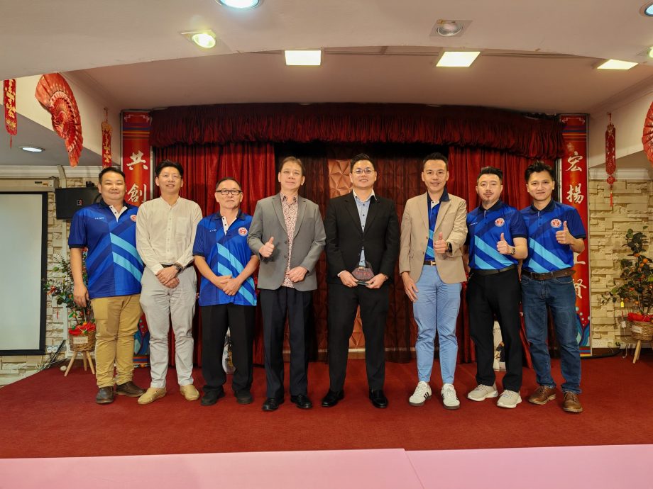 **已签发**柔:柔南中医药与酒商公会同呼吁 望政府免营业额50万以下者电子发票制