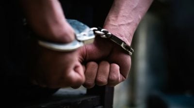 企图持械抢劫  4青年被狮城警方逮捕