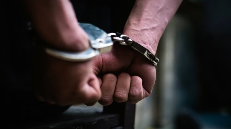 *已签发*柔:狮城二三事:企图持械抢劫 4青年被狮城警方逮捕