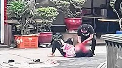 美芝路砍妻案 | “生是我的人，死是我的鬼”   男子砍妻十多分钟还自残