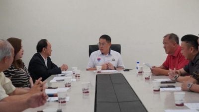 柔政府拨150万助学金 助3000独中B40家庭学生