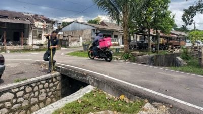 路桥零护栏路边车胎被偷 古来1巷民生问题一箩筐