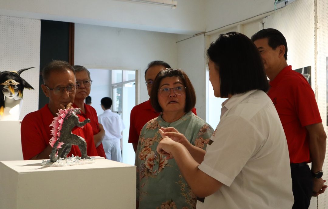 年轻人版/(大北马)学海学记/亚罗士打吉华独中(高三成年礼暨毕业展)