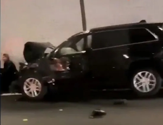 广末凉子连5撞仅轻伤 　保命车款引日网热议