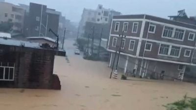 广西隆林暴雨突发山洪　3人遇难1人失联