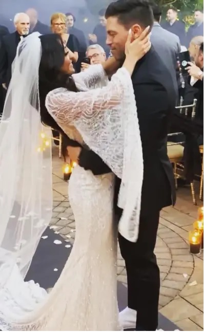 庆生会变肥皂剧? 寿星重吻娇妻后怒控“不忠” 宾客错愕!