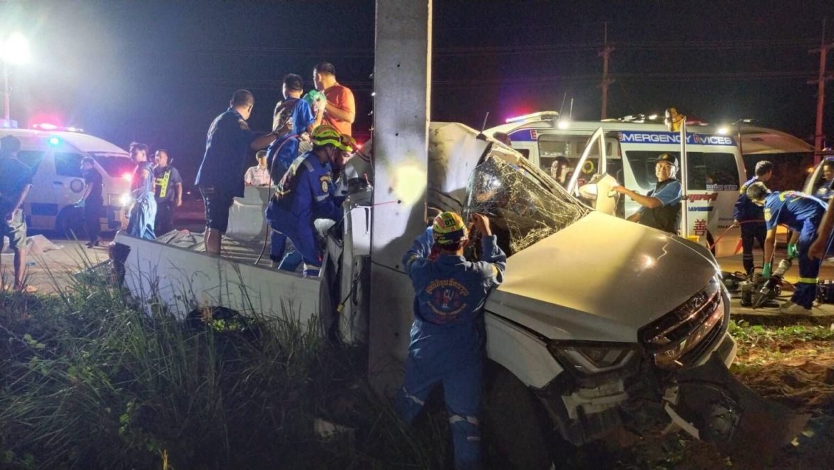 庆生后返家车子爆胎 撞电线杆一家3死2命危