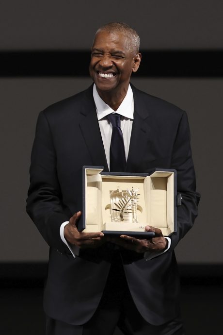 康城影展｜红毯怒轰摄影师场面尴尬 丹素华盛顿获颁荣誉金棕榈奖