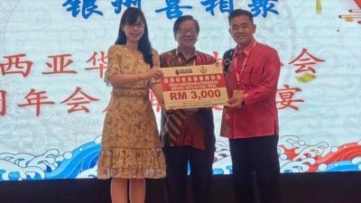 廖秋强：极端分子抹黑多源流学校 华校反获友族家长青睐