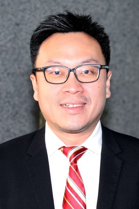 开32张罚单 铲平又堆 怡执法员垃圾虫“拉锯战”