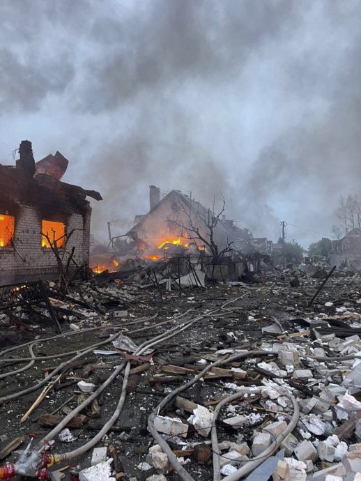 开战最大空袭!俄298无人机、69飞弹轰乌克兰 波兰战机升空