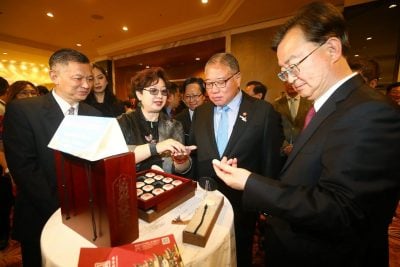 张庆信：互访人数相差大  盼吸引云南人游马