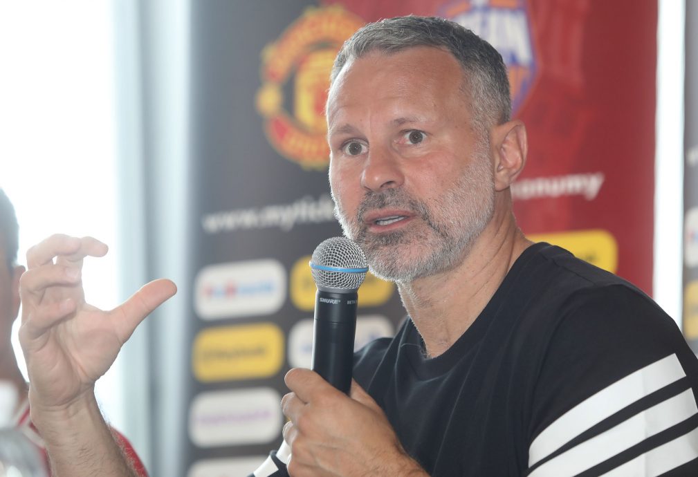 当年来马三冠王如今保级队  吉格斯：曼联迷的支持极重要