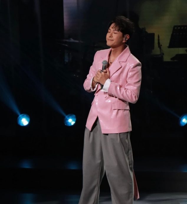 当新手爸爸​面容憔悴　萧正楠被P成外星人