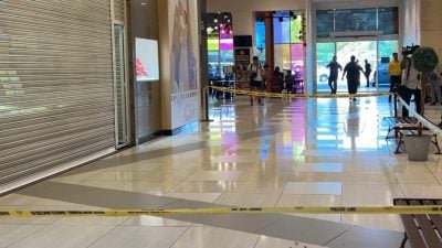 更新| 怡商场金店遇劫 失值39万金饰 警追查3蒙面匪