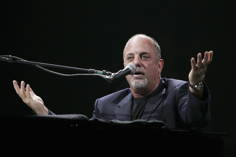 患罕见脑病影响听力、视力 76岁比利乔取消所有巡演