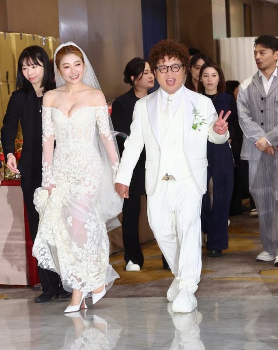 感动参加纳豆婚礼 Selina自曝“化妆就在哭”