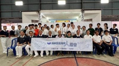 慈济志工与医疗人士组队    赴巴登古鲁新村义诊
