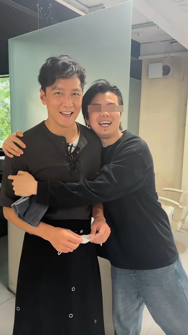 找路人街拍被嫌弃“老头” 吴彦祖下秒变洗头仔