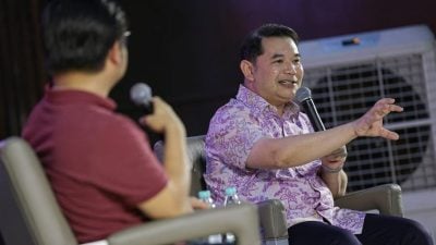 拉菲兹：本着公私分明原则  “告假处理党务却引误解” 