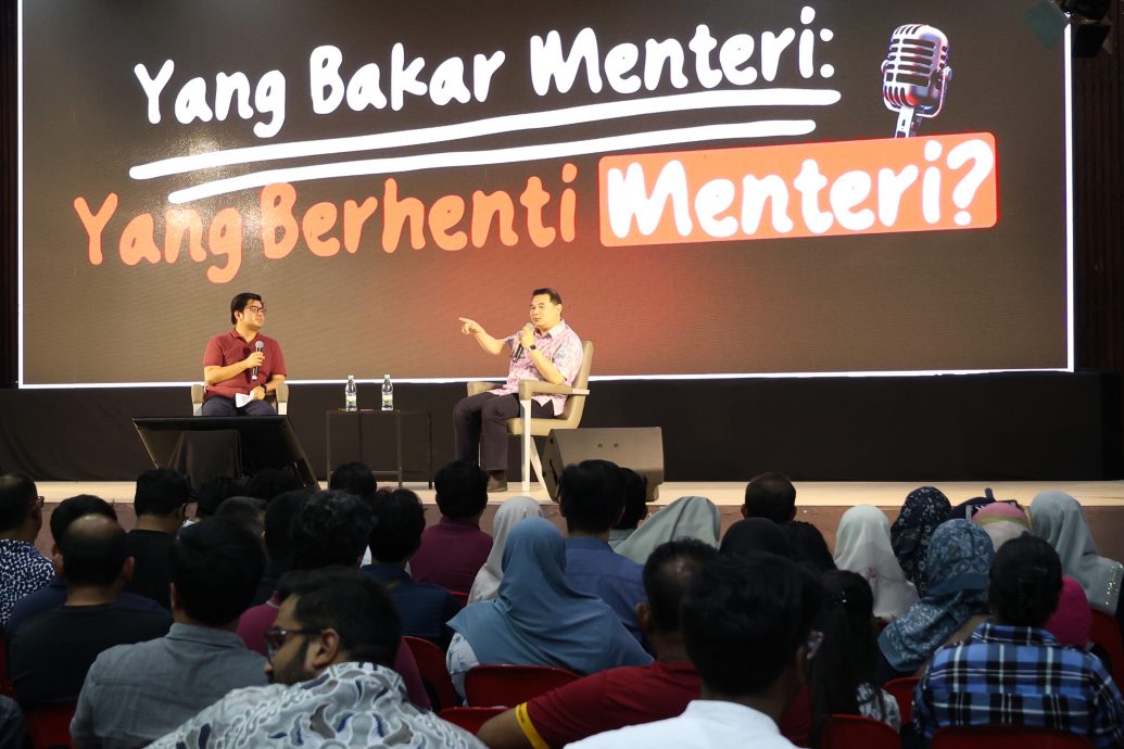 拉菲兹个人博客拷问部长 | 裙带争议恐引信任危机 党选须慎防引民众反感