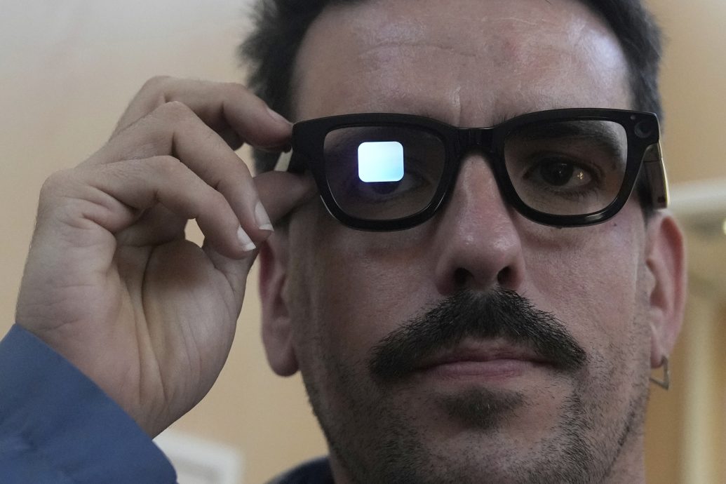 拼盘 Google发布Android XR智慧眼镜 可导航拍照还能即时翻译