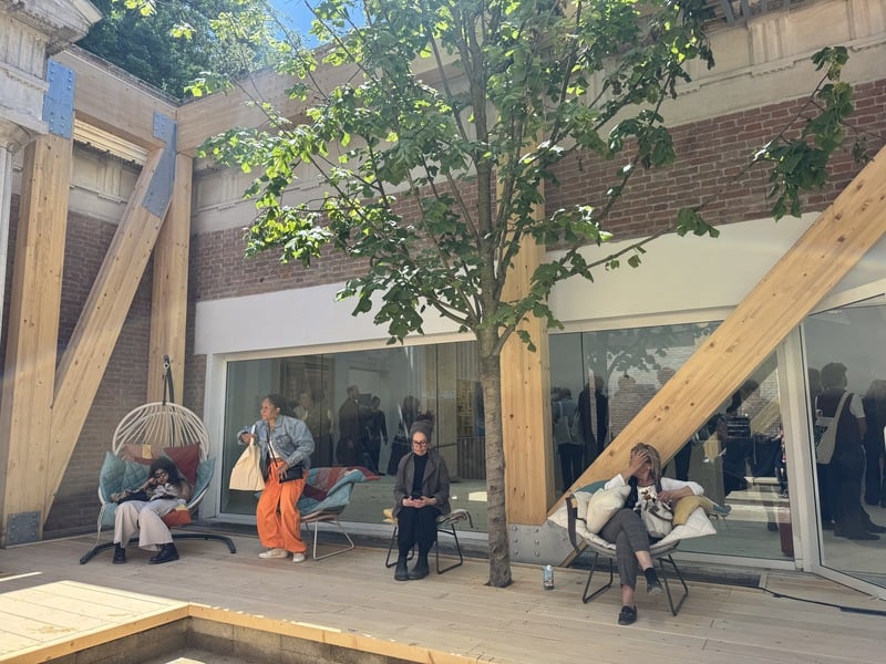 拼盘/威尼斯建筑展各国创意比拼 门廊、灭火器壁龛亮相