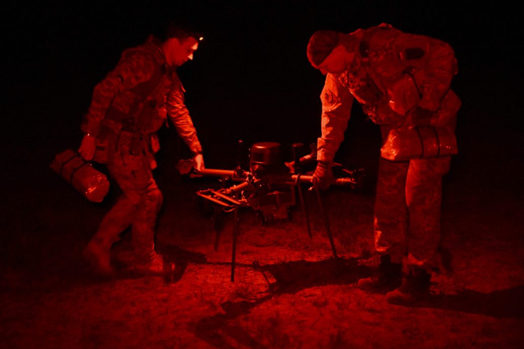 指乌连续两晚发动无人机袭击 莫斯科所有机场关闭