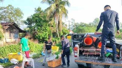 摆卖“巧遇”执法官巡视 劳板被对付 货物全充公