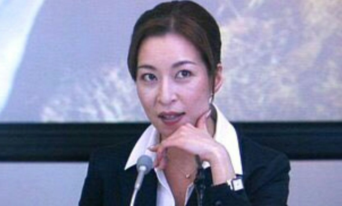 撞脸“这女星”？ 日本“仙女级警察本部长”引热议