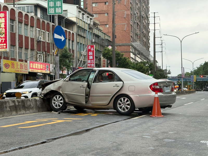 新北车祸78岁肇事司机 被曝5年前冲人行道撞母婴