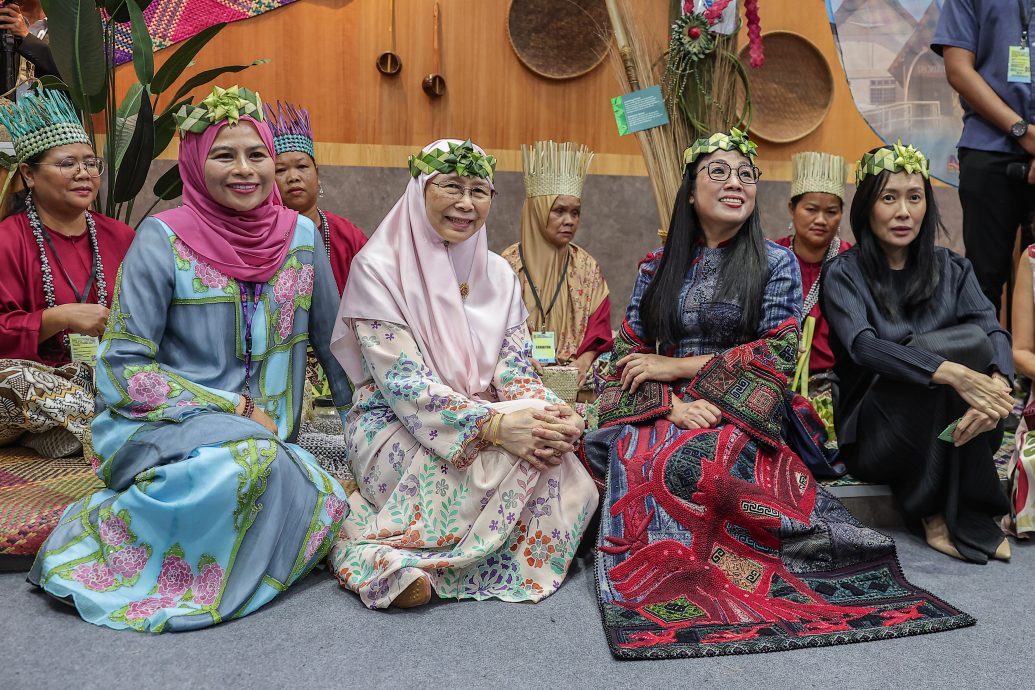 旺阿兹莎携东盟配偶出席特展　推广大马多元遗产