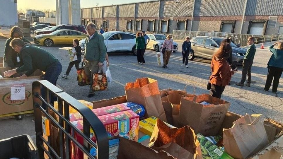 拨款减 90万餐食消失   美民间自发支援救济
