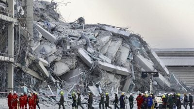 曼谷倒塌大楼“他死了她独活”　小情侣婚礼梦想破碎变丧礼