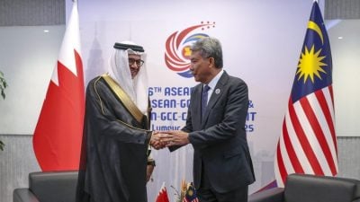 加强区域国际合作承诺 马分别与柬巴林会谈