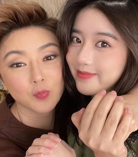 李凯馨被爆辱华 连累《赴山海》定档无期