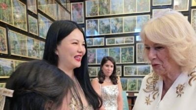 付费参加英国王室宴会 李湘母女被嘲有钱没地方花