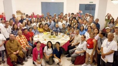 越南船民后裔返关丹祭祖 李锦贤赞传承孝道文化