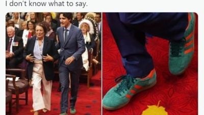 穿运动鞋聆听英王御座致辞  杜鲁多遭批不得体