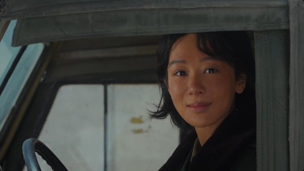 杨紫青藏高原开工嘴唇干裂　胡歌银白乱发尽显沧桑