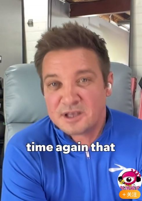  杰洛米质问“是因为我只剩半个身体？ 片酬被砍半拒回归《鹰眼2》