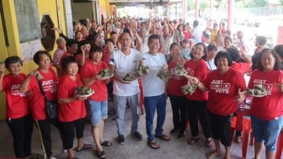 4新村办端午节品尝大会   彭学良派2200粽子